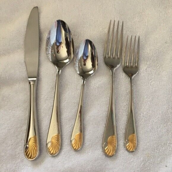 NIB  Yamazaki CELINE GOLD ACCENT 5 pc flatware set for 1 Authorized Dealer JAPAN - Picture 1 of 1